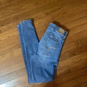 American Eagle Next Level Stretch Hi Rise Jeggings Womens Size 4 Medium Wash